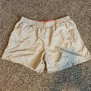 Columbia size large active shorts